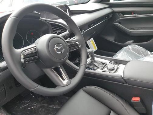 2025 Mazda Mazda3 FWD w/Preferred Package