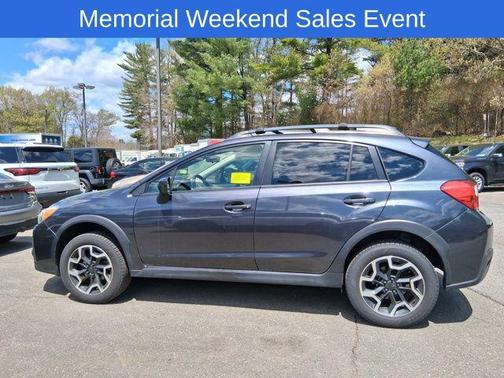 Dark Gray Metallic 2017 Subaru Crosstrek 2.0i Premium