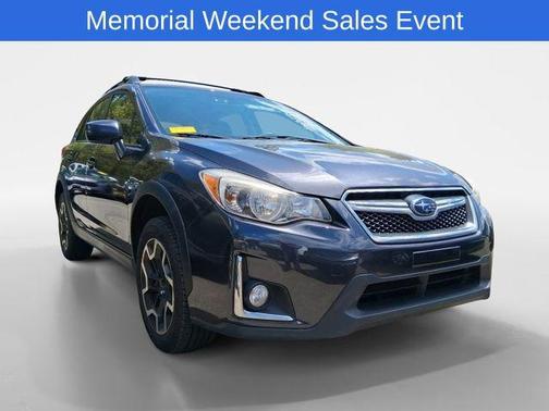 Dark Gray Metallic 2017 Subaru Crosstrek 2.0i Premium