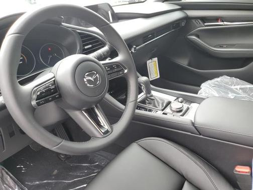 2025 Mazda Mazda3 FWD w/Preferred Package