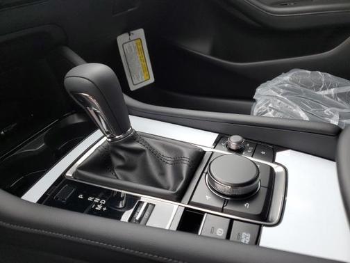 2025 Mazda Mazda3 FWD w/Preferred Package
