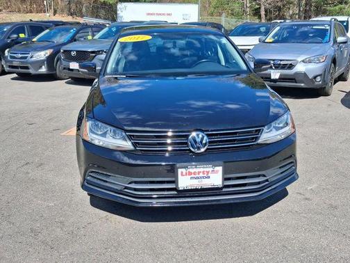 Black 2017 Volkswagen Jetta 1.4T SE