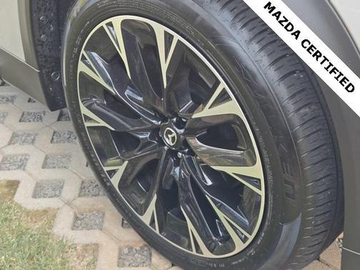 2024 Mazda CX-90 PHEV Premium