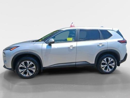 Brilliant Silver Metallic 2022 Nissan Rogue SV