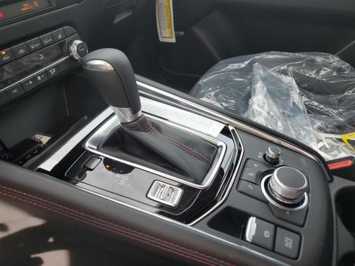 2025 Mazda CX-5 Carbon Edition