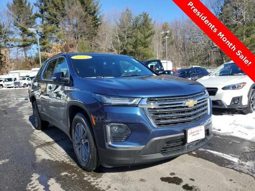 2023 Chevrolet Traverse LT Cloth