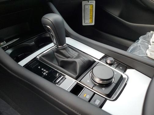 2025 Mazda Mazda3 FWD w/Preferred Package