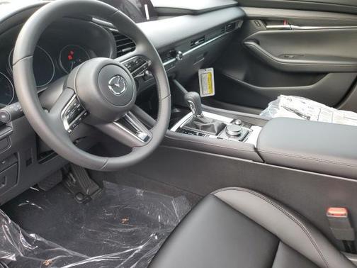 2025 Mazda Mazda3 FWD w/Preferred Package