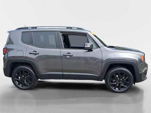 Granite Crystal Metallic Clearcoat 2018 Jeep Renegade Latitude