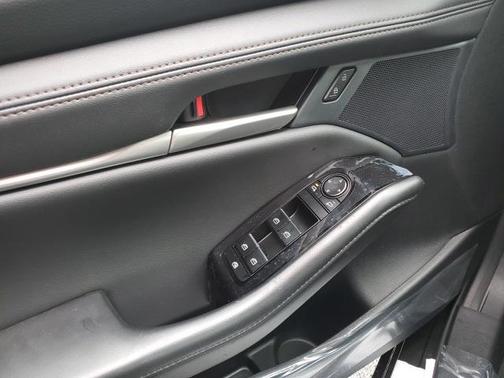 2025 Mazda Mazda3 FWD w/Select Package
