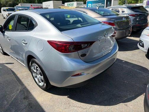 Sonic Silver Metallic 2017 Mazda Mazda3 Sport