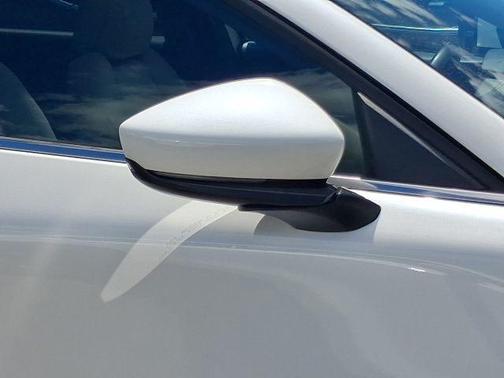 Snowflake White Pearl 2024 Mazda CX-30 2.5 S Preferred Package