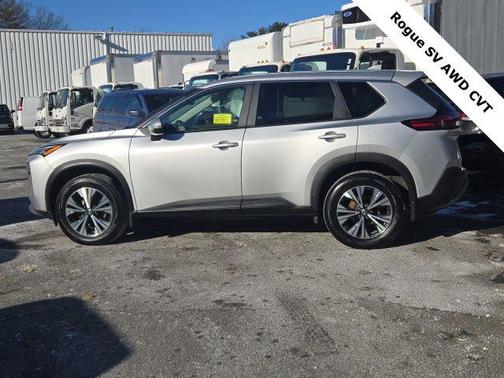 2022 Nissan Rogue SV