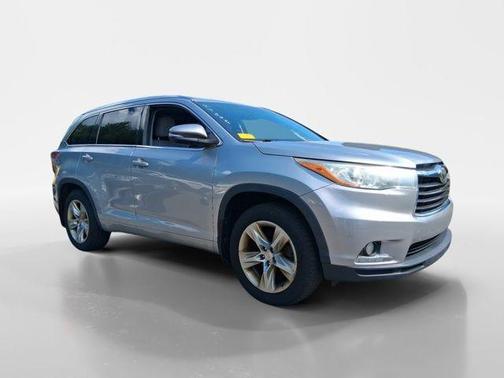 Silver Sky Metallic 2014 Toyota Highlander Limited Platinum