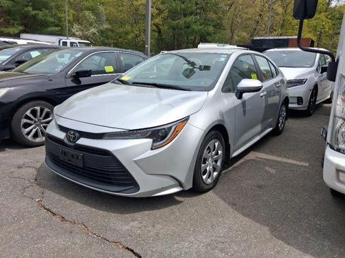 Classic Silver Metallic 2024 Toyota Corolla LE