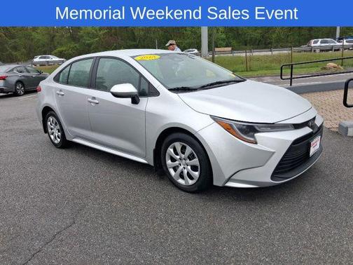 Classic Silver Metallic 2024 Toyota Corolla LE