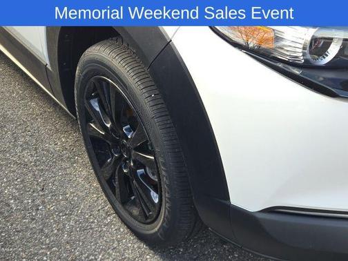 Snowflake White Pearl 2026 Mazda CX-30 2.5 S Preferred Package
