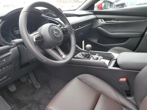 2025 Mazda Mazda3 FWD w/Premium Package