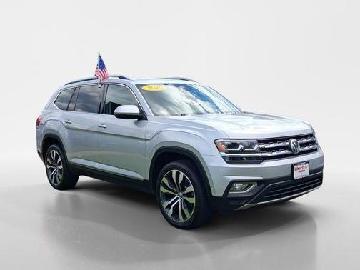 Reflex Silver Metallic 2019 Volkswagen Atlas 3.6L SEL Premium