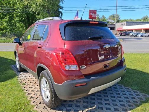 Crimson 2016 Chevrolet Trax LT
