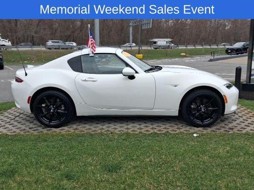 Crystal White Pearl 2017 Mazda MX-5 Miata RF Grand Touring