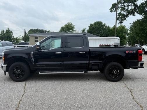 2023 Ford F-250 LARIAT