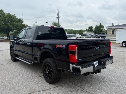 2023 Ford F-250 LARIAT