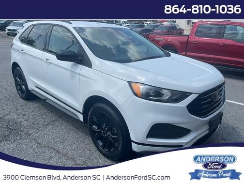 2022 Ford Edge SE