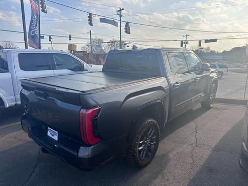 2022 Toyota Tundra PLATINUM