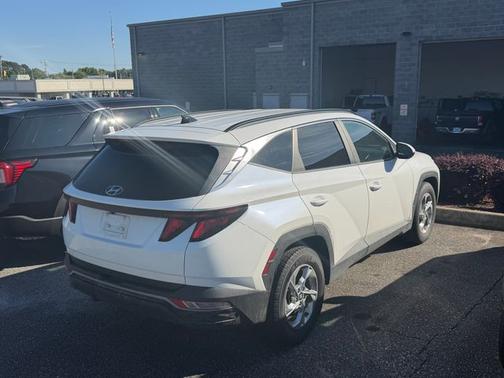 White Pearl 2024 Hyundai TUCSON SEL