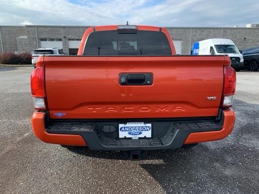 2017 Toyota Tacoma TRD SPORT