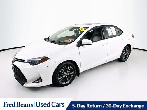 Super White 2017 Toyota Corolla LE