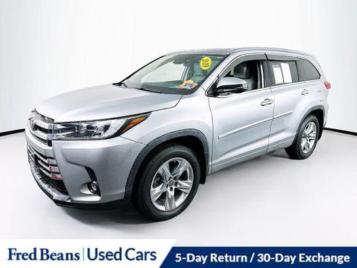 Celestial Silver Metallic 2019 Toyota Highlander Limited