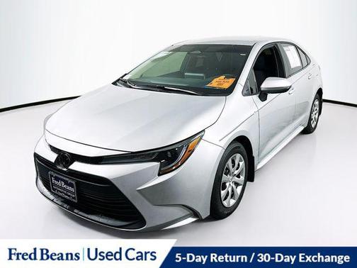 2025 Toyota Corolla LE