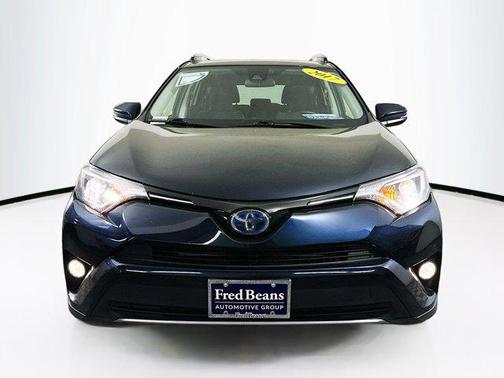 2017 Toyota RAV4 Hybrid XLE