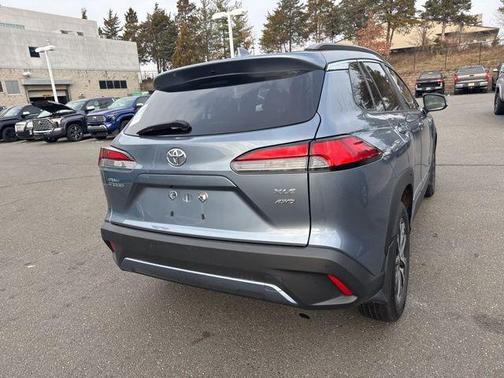 2023 Toyota Corolla Cross XLE