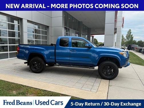 2016 Toyota Tacoma TRD Sport