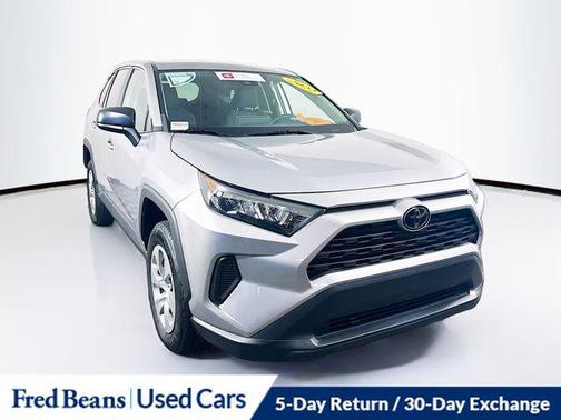 2022 Toyota RAV4 LE