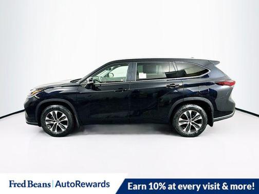 2025 Toyota Highlander XLE