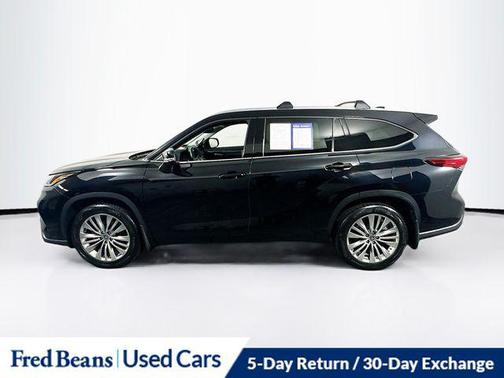 2023 Toyota Highlander Platinum