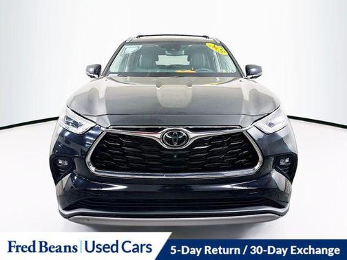 2023 Toyota Highlander Platinum