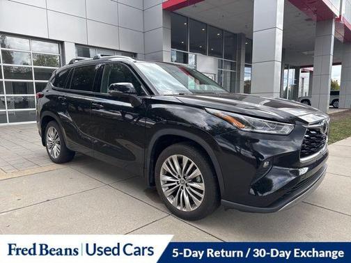 2023 Toyota Highlander Platinum