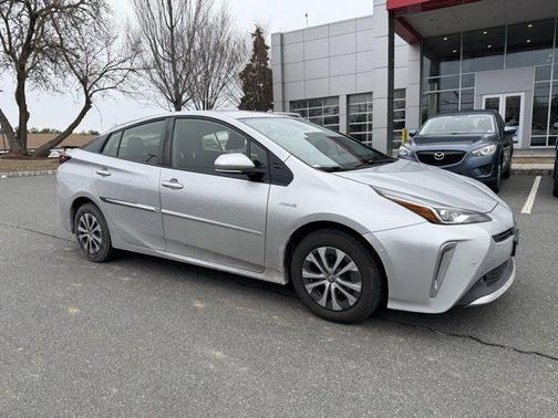 2019 Toyota Prius LE