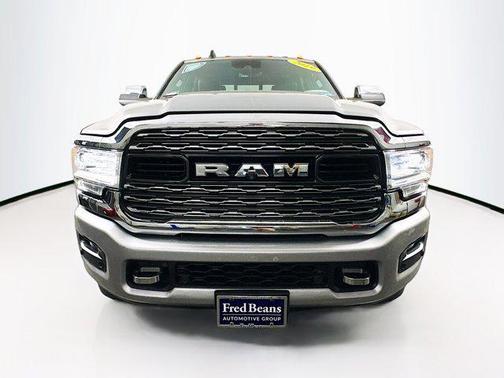 2019 RAM 2500 Limited Crew Cab 4x4 6'4' Box