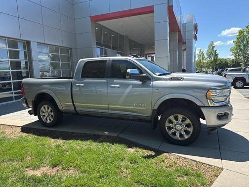 2019 RAM 2500 Limited Crew Cab 4x4 6'4' Box