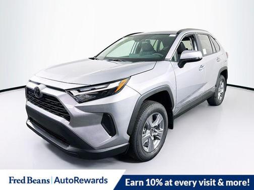 2025 Toyota RAV4 Hybrid XLE