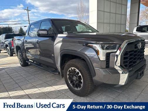 2022 Toyota Tundra SR5