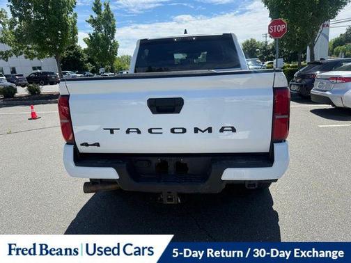 Ice Cap 2025 Toyota Tacoma SR5