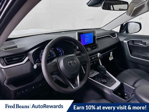2025 Toyota RAV4 Hybrid XLE