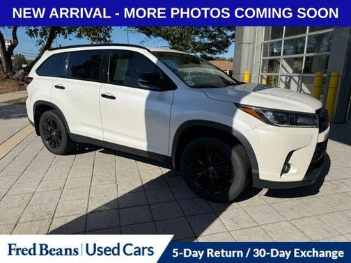 2019 Toyota Highlander SE